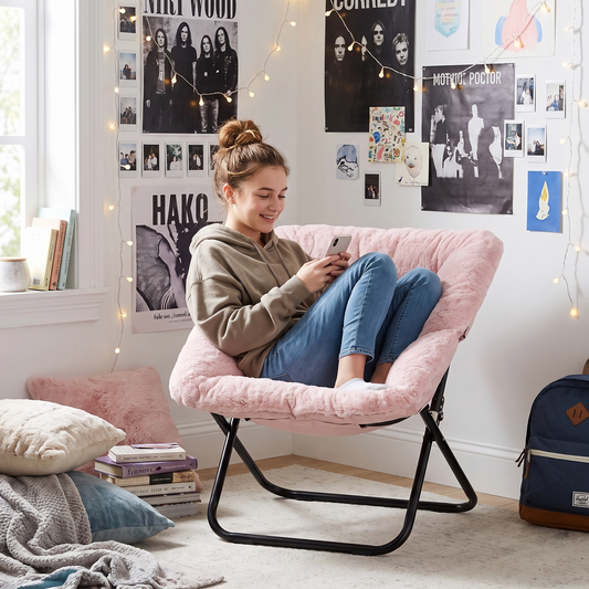 Saucer Chair - Foldable Faux Fur Lounge Chair (Pink) in a bedroom